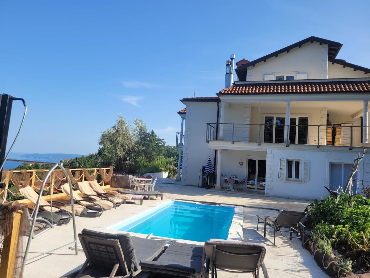 Ferienwohnung Mit Pool Kroatien Mit Meerblick Und Pool Lovran Dış mekan fotoğraf