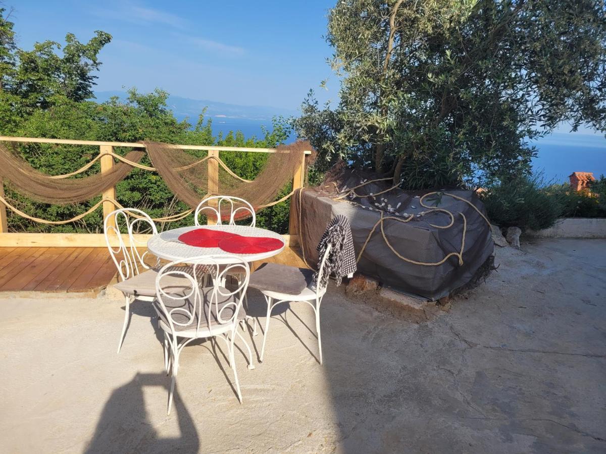 Ferienwohnung Mit Pool Kroatien Mit Meerblick Und Pool Lovran Dış mekan fotoğraf