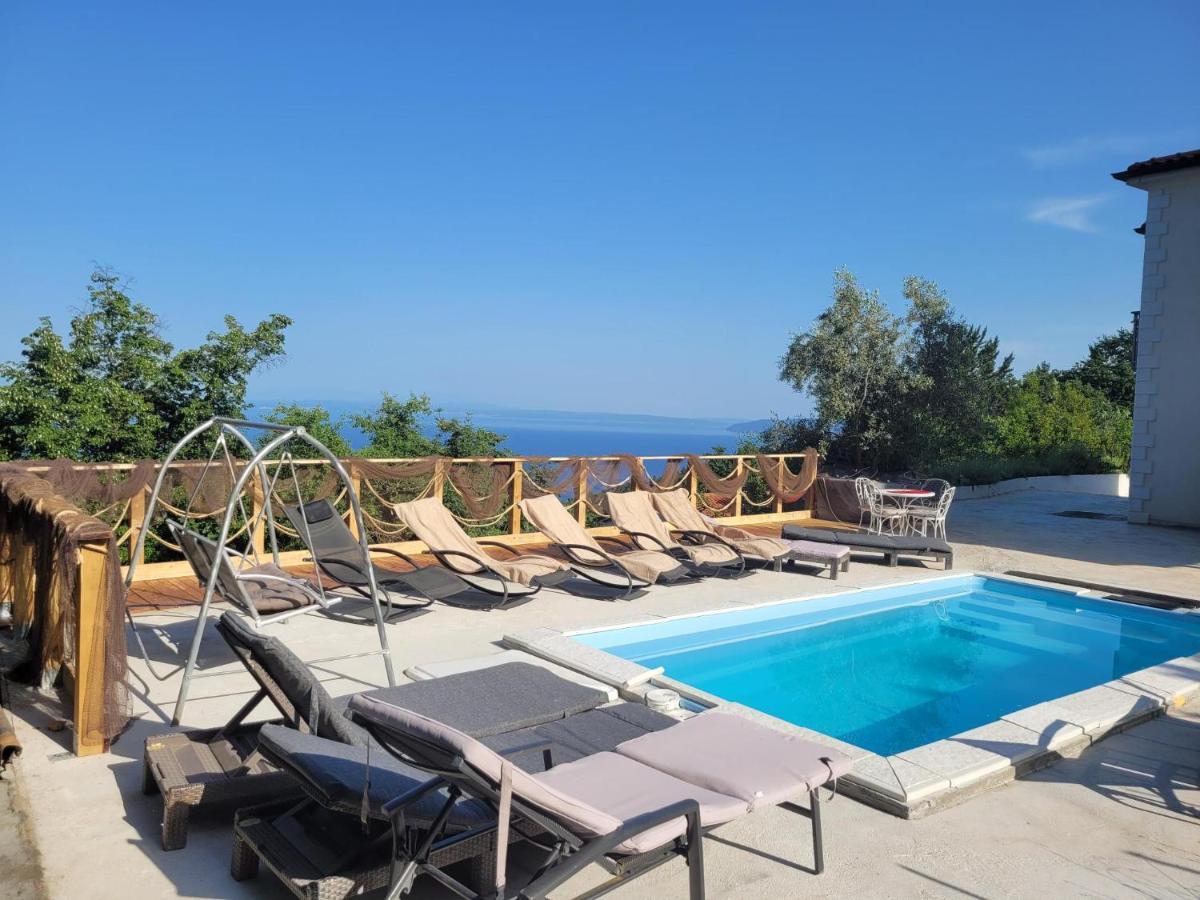 Ferienwohnung Mit Pool Kroatien Mit Meerblick Und Pool Lovran Dış mekan fotoğraf