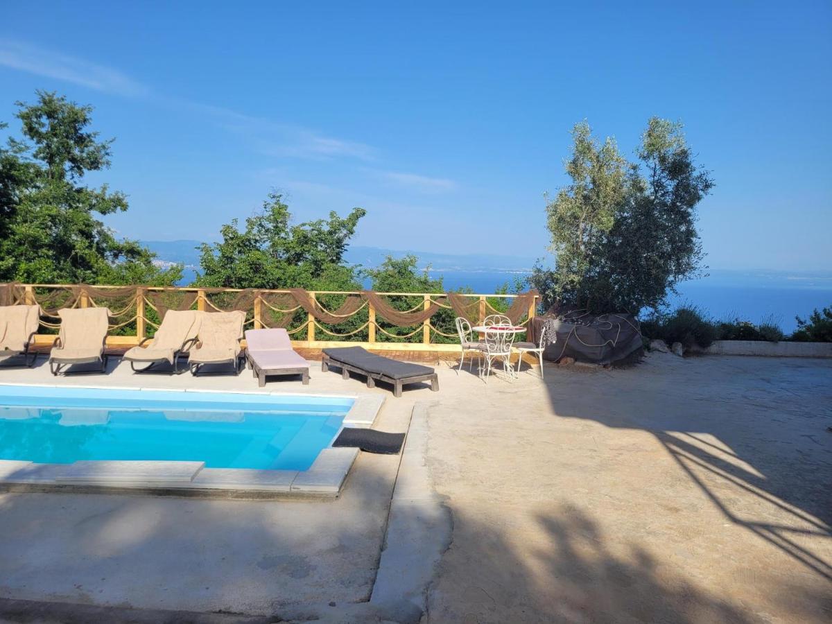 Ferienwohnung Mit Pool Kroatien Mit Meerblick Und Pool Lovran Dış mekan fotoğraf