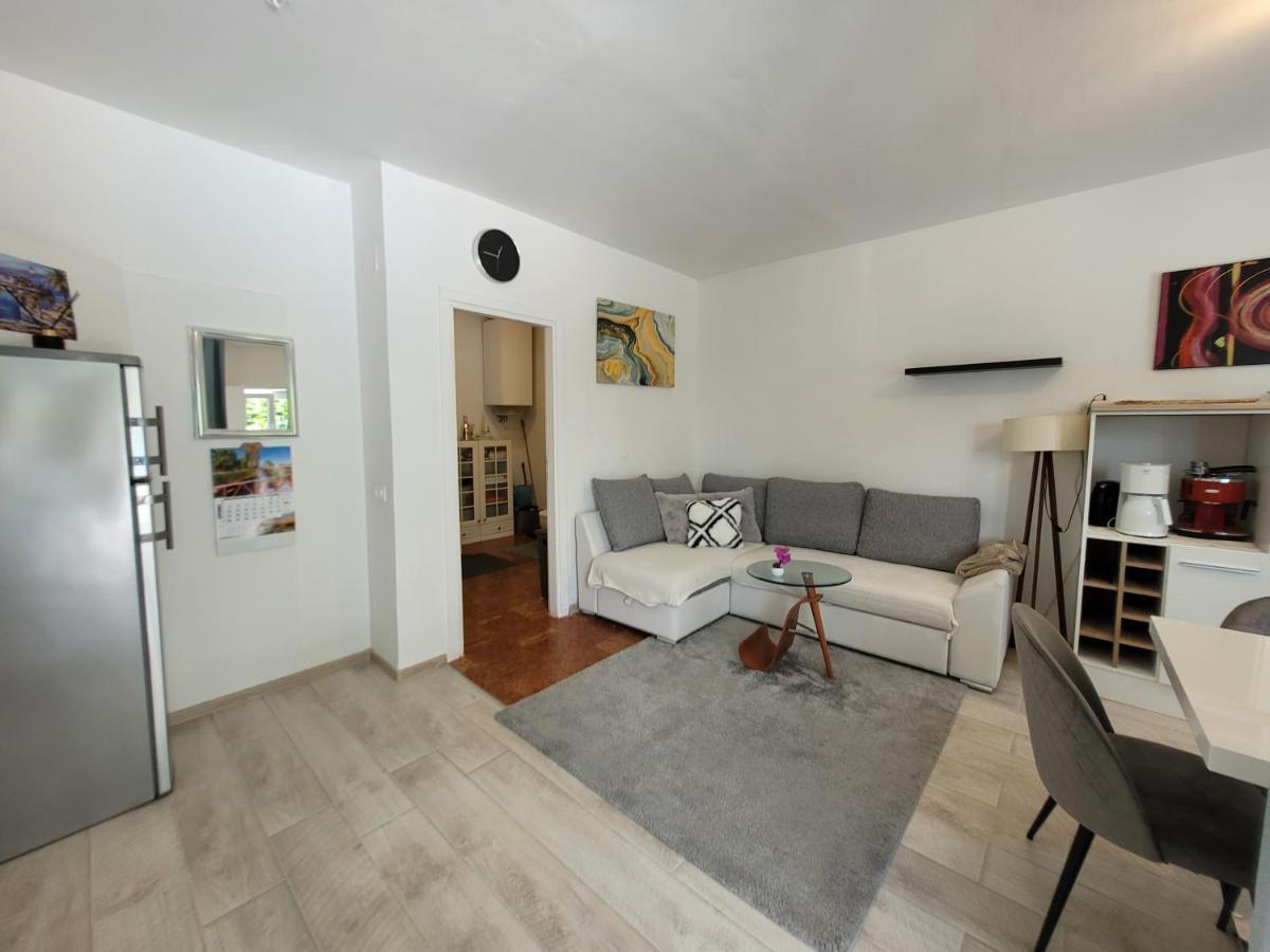 Ferienwohnung Mit Pool Kroatien Mit Meerblick Und Pool Lovran Dış mekan fotoğraf