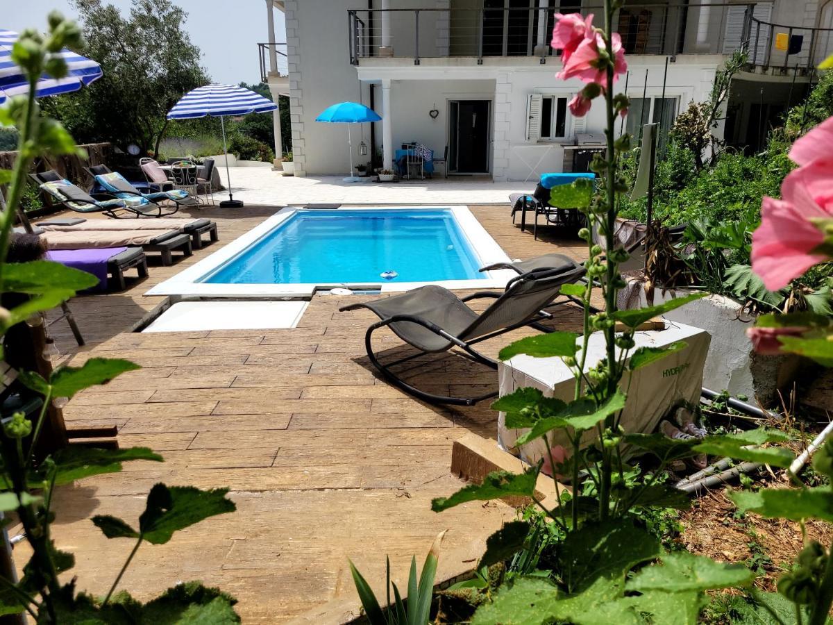 Ferienwohnung Mit Pool Kroatien Mit Meerblick Und Pool Lovran Dış mekan fotoğraf