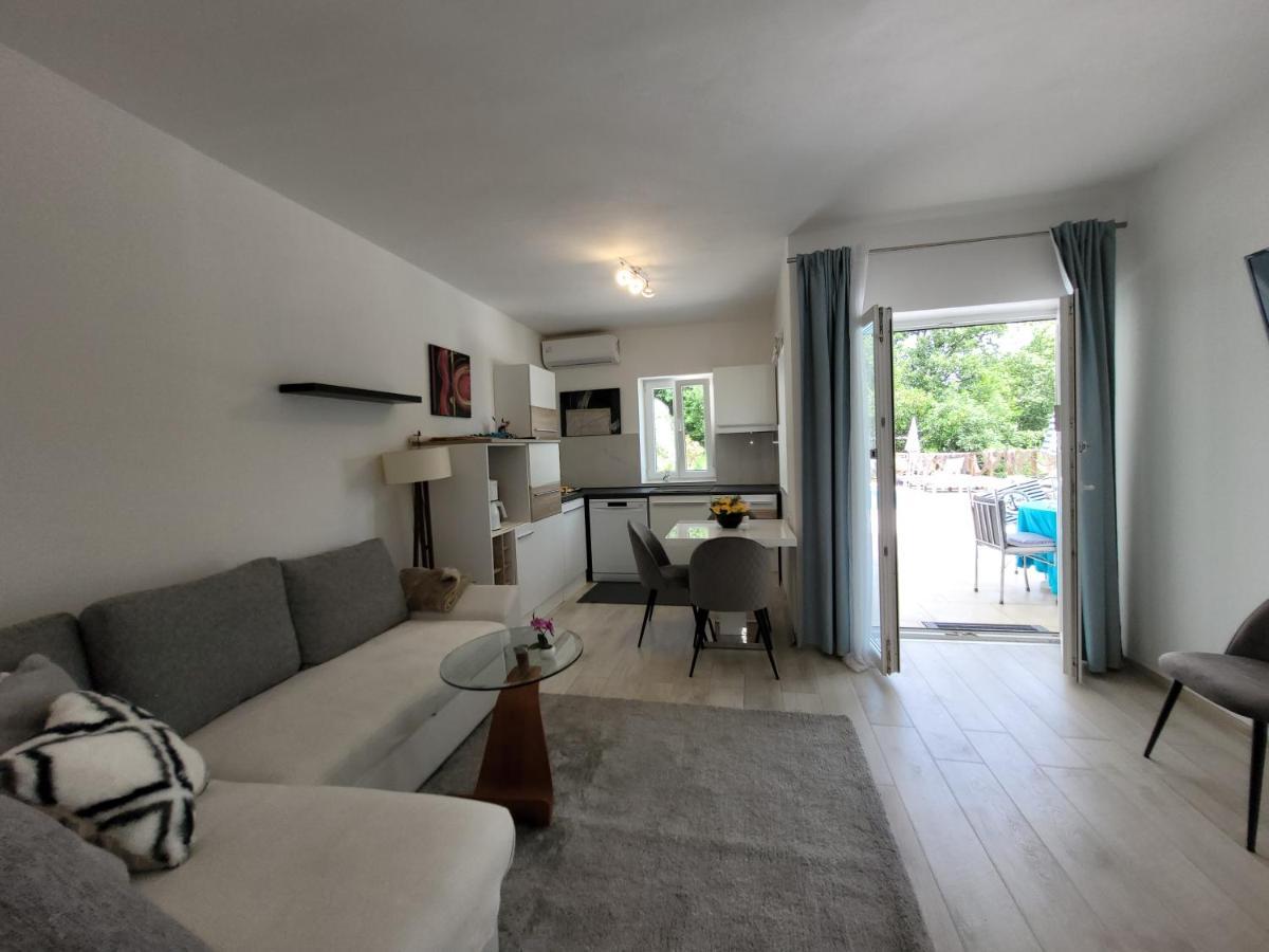 Ferienwohnung Mit Pool Kroatien Mit Meerblick Und Pool Lovran Dış mekan fotoğraf
