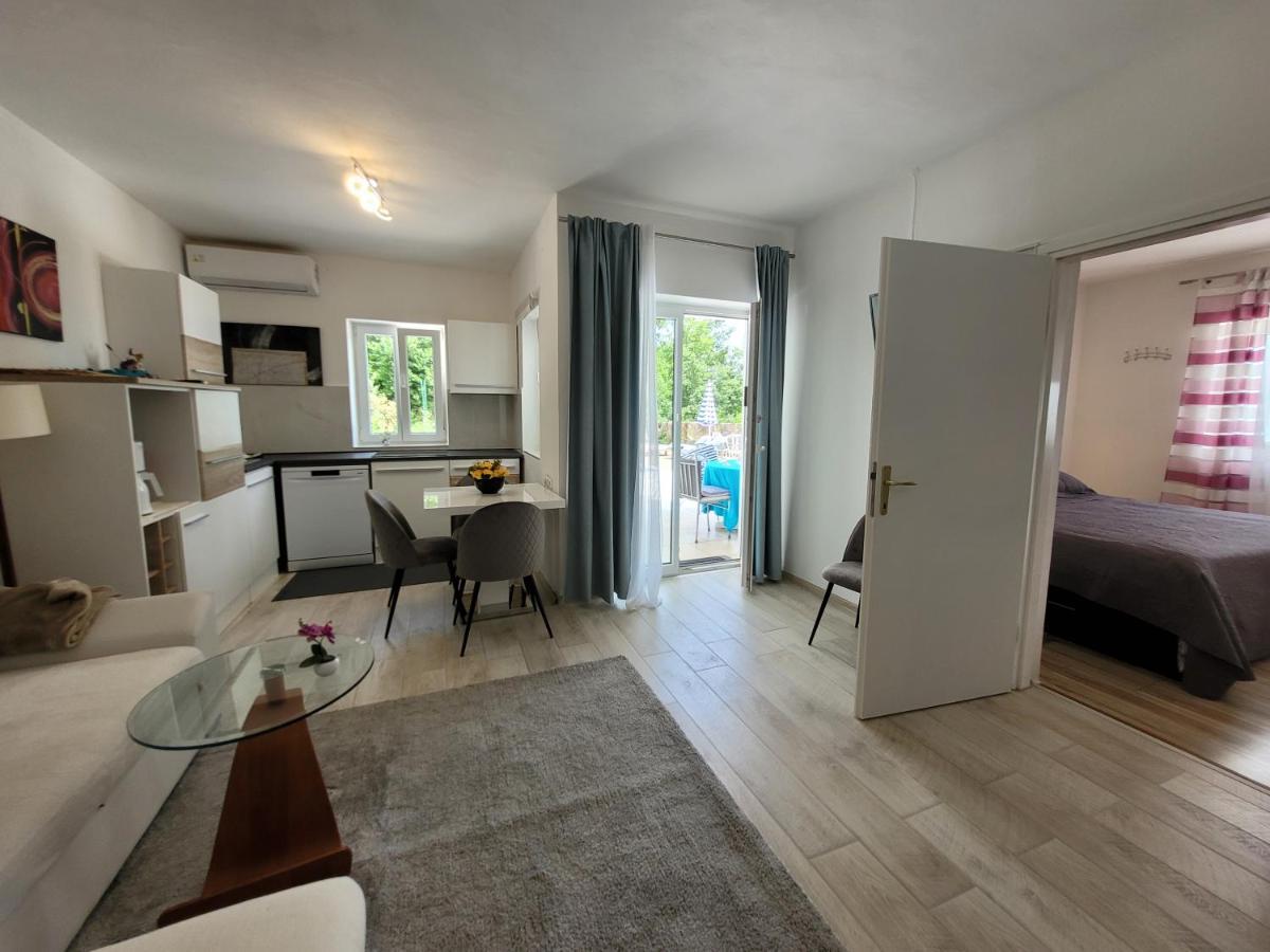Ferienwohnung Mit Pool Kroatien Mit Meerblick Und Pool Lovran Dış mekan fotoğraf